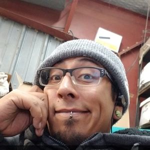 Meet your Posher, Carlos